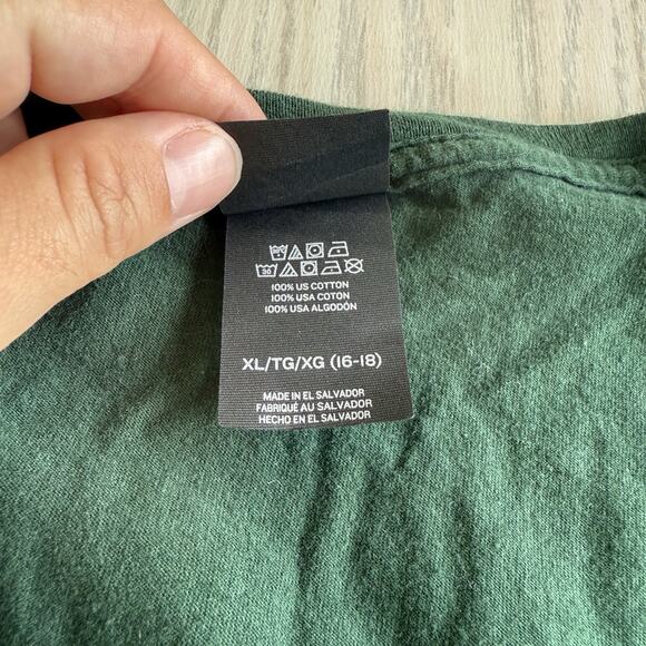 Hanes Dark Green V-Neck Short Sleeve Perfect Tee – Size XL 16-18 - Picture 4 of 6